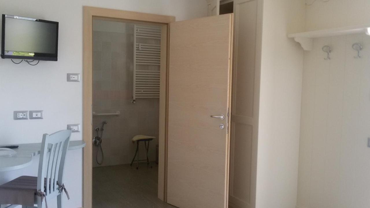 Affittacamere Rubino Guest House Ponte nellʼAlpi Eksteriør bilde