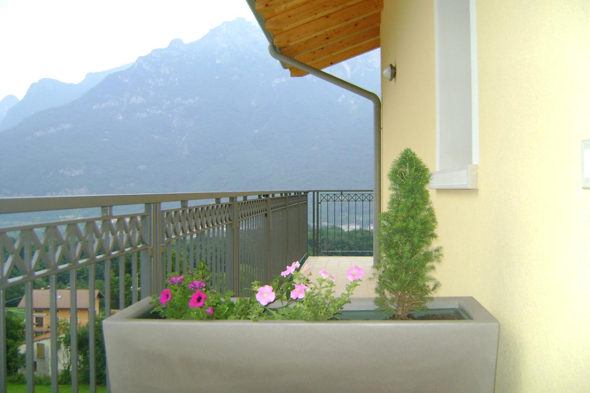 Affittacamere Rubino Guest House Ponte nellʼAlpi Eksteriør bilde