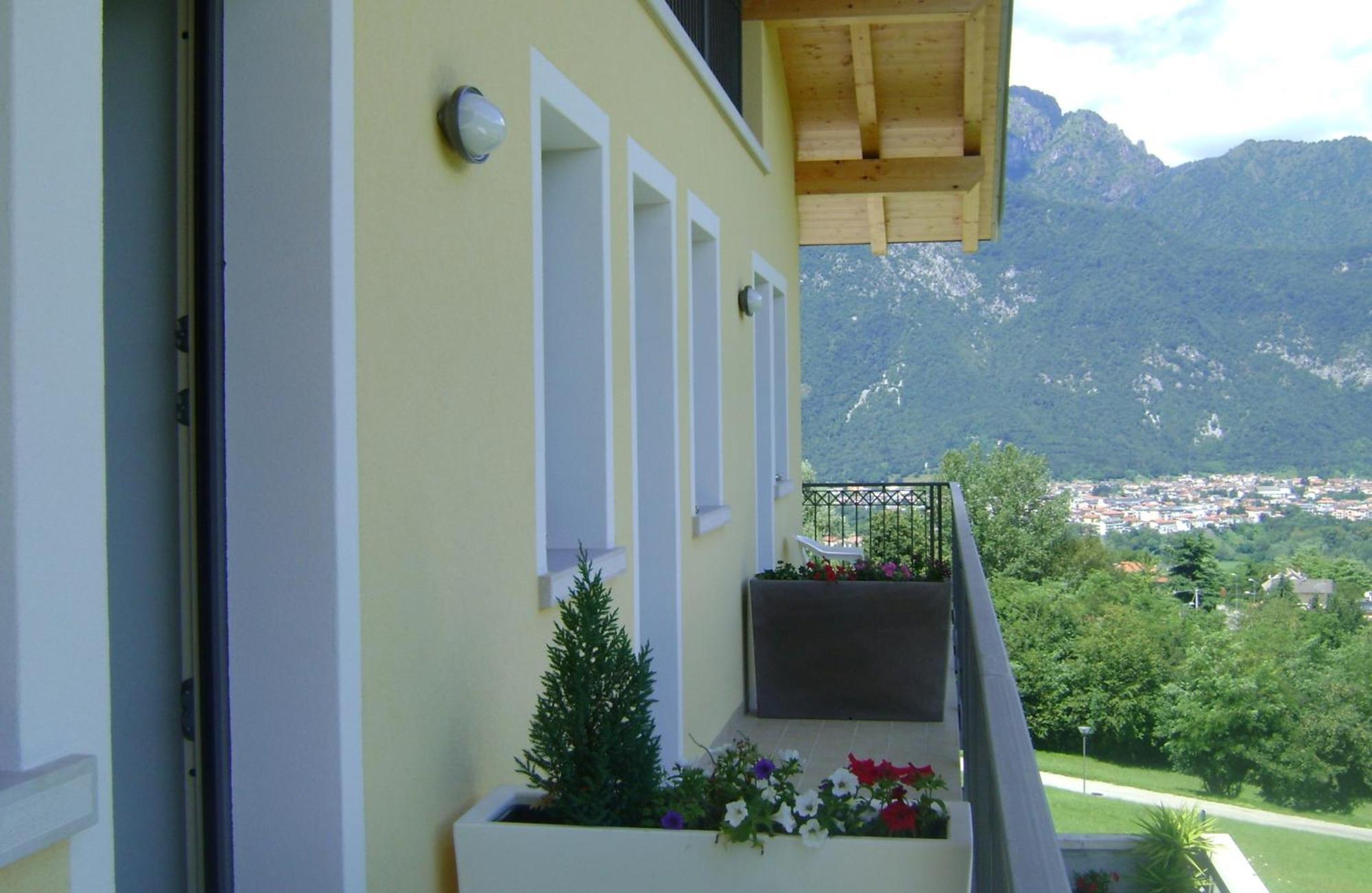 Affittacamere Rubino Guest House Ponte nellʼAlpi Eksteriør bilde