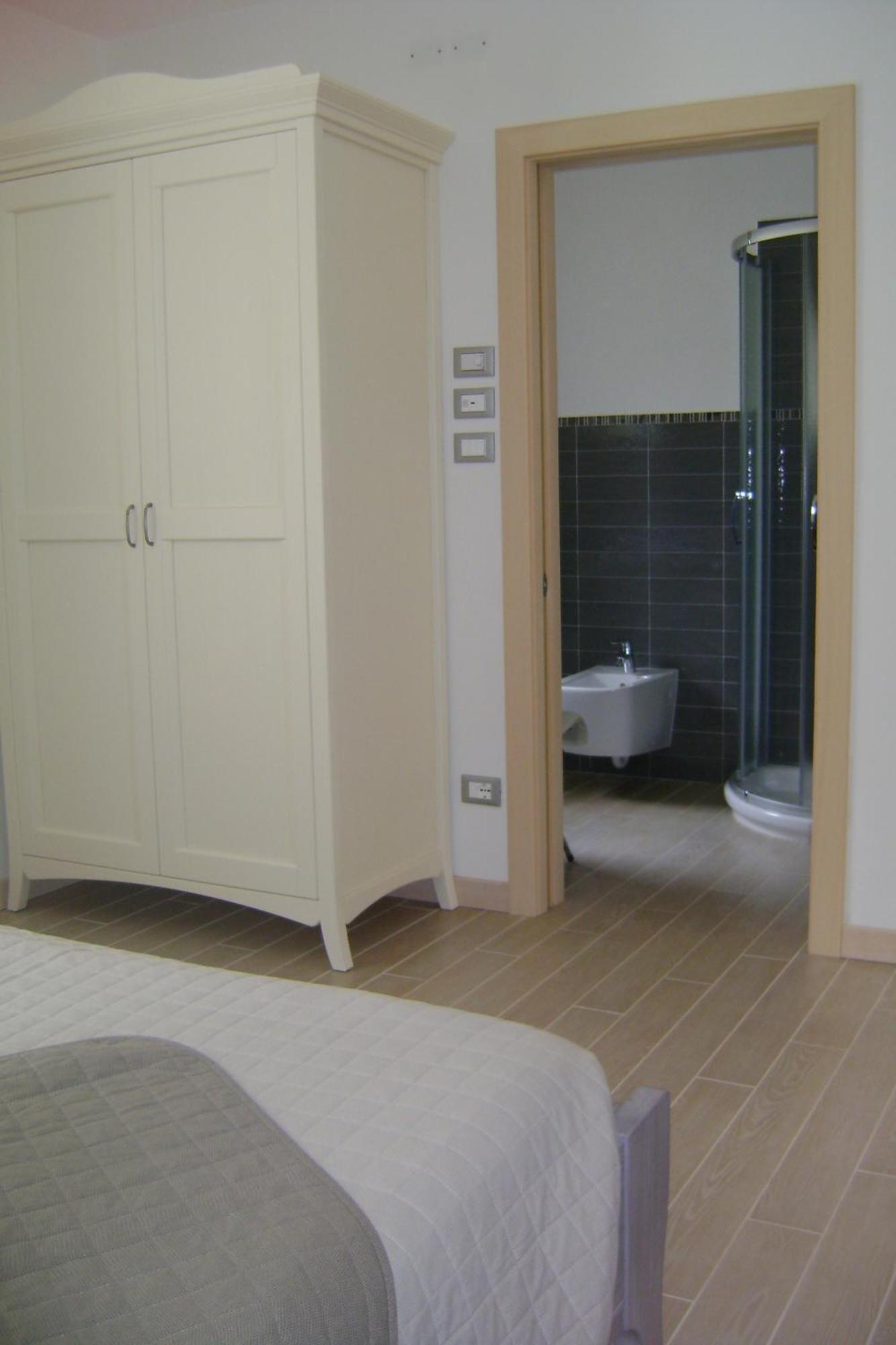 Affittacamere Rubino Guest House Ponte nellʼAlpi Eksteriør bilde