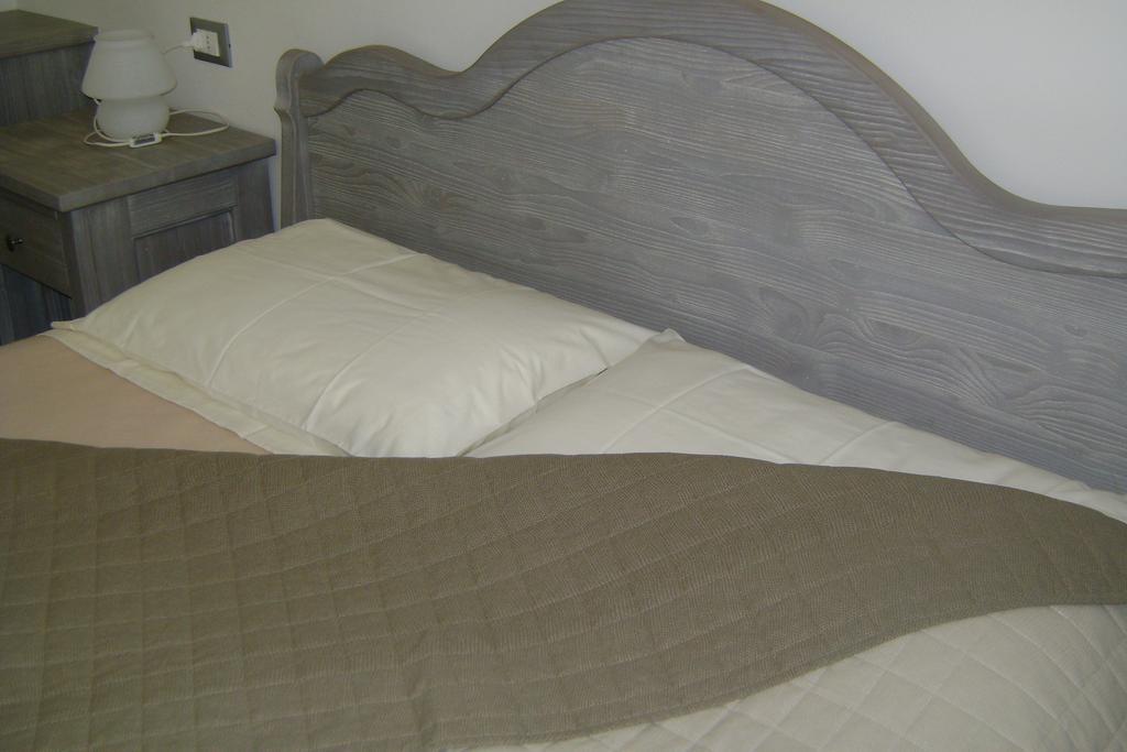 Affittacamere Rubino Guest House Ponte nellʼAlpi Eksteriør bilde