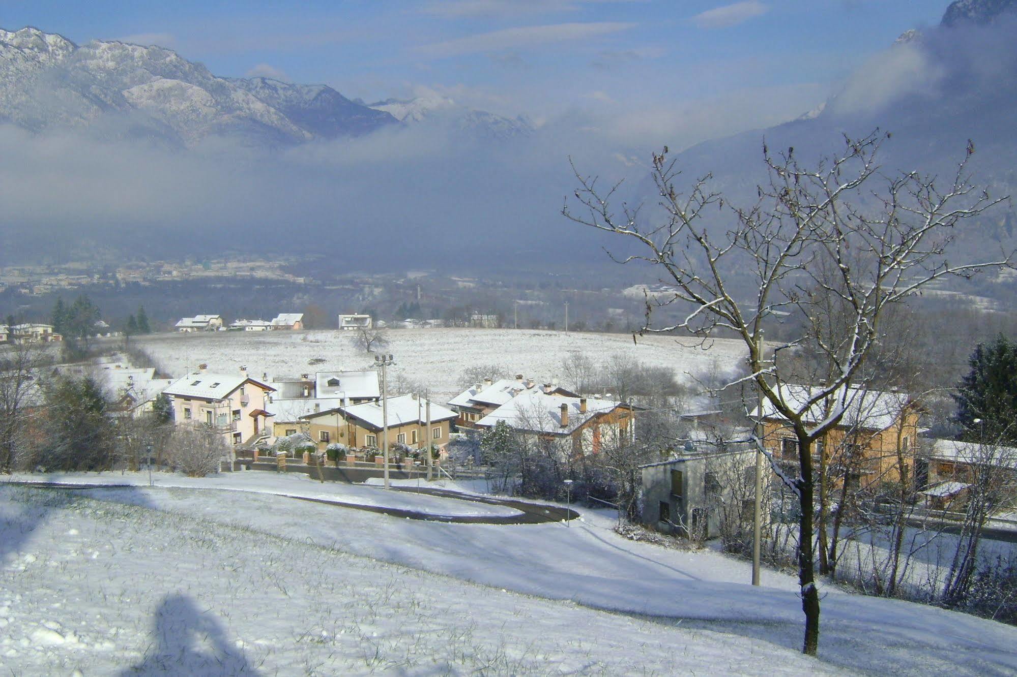 Affittacamere Rubino Guest House Ponte nellʼAlpi Eksteriør bilde