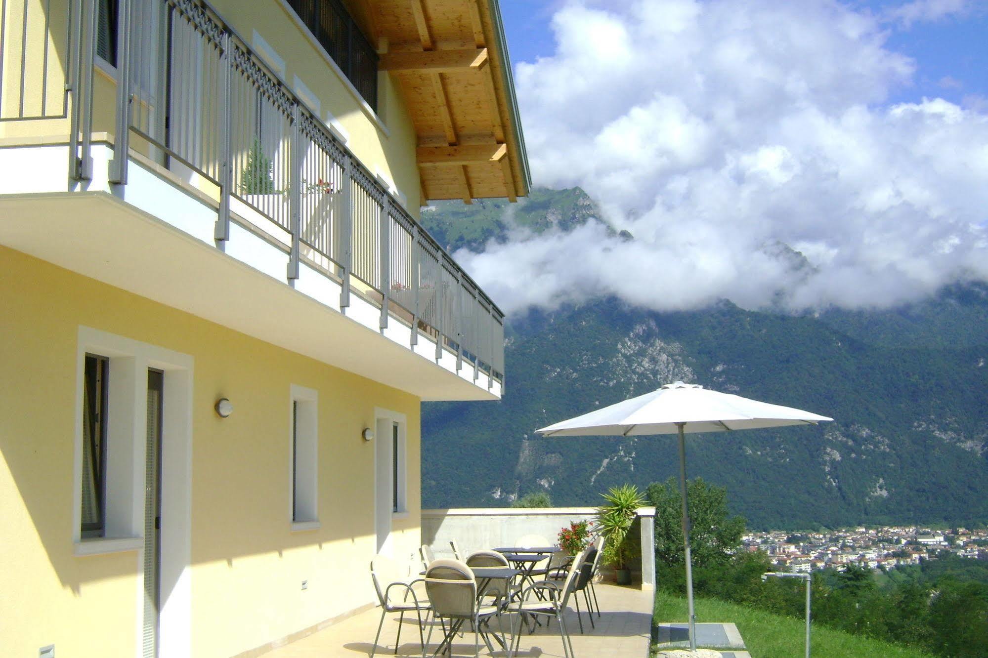 Affittacamere Rubino Guest House Ponte nellʼAlpi Eksteriør bilde