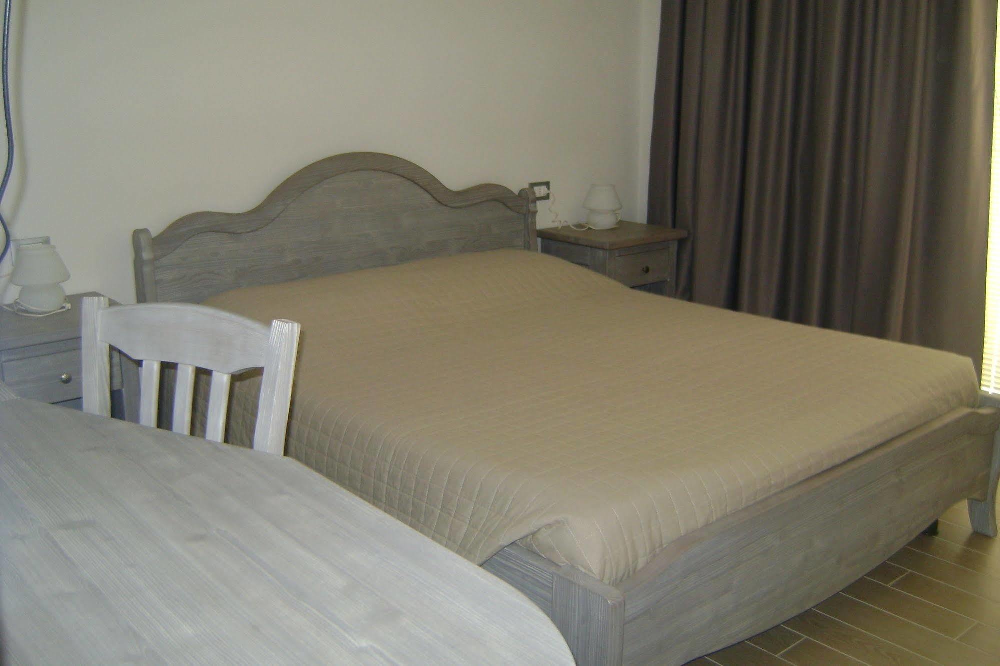Affittacamere Rubino Guest House Ponte nellʼAlpi Eksteriør bilde